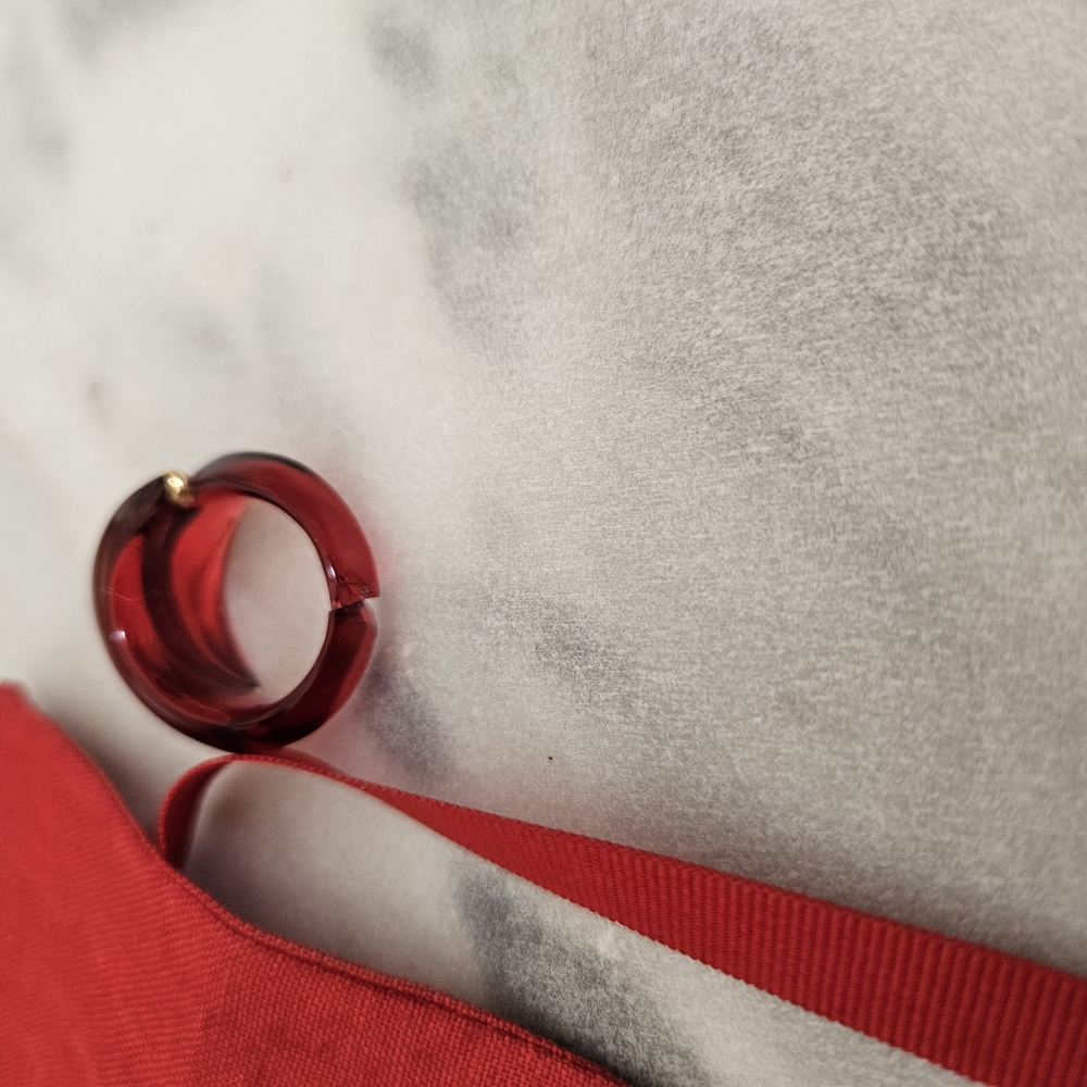 Baccarat Red and Gold Ring Jewelry - Picture 4 of 6